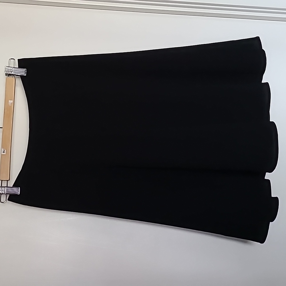 CeCe s.2 black A-line skirt EUC